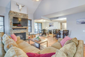 Scottsdale Condo with Community Pool Walk to Park!